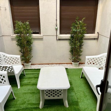 Appartamento Apartamento Eucalipto Sotillo de la Adrada Esterno foto