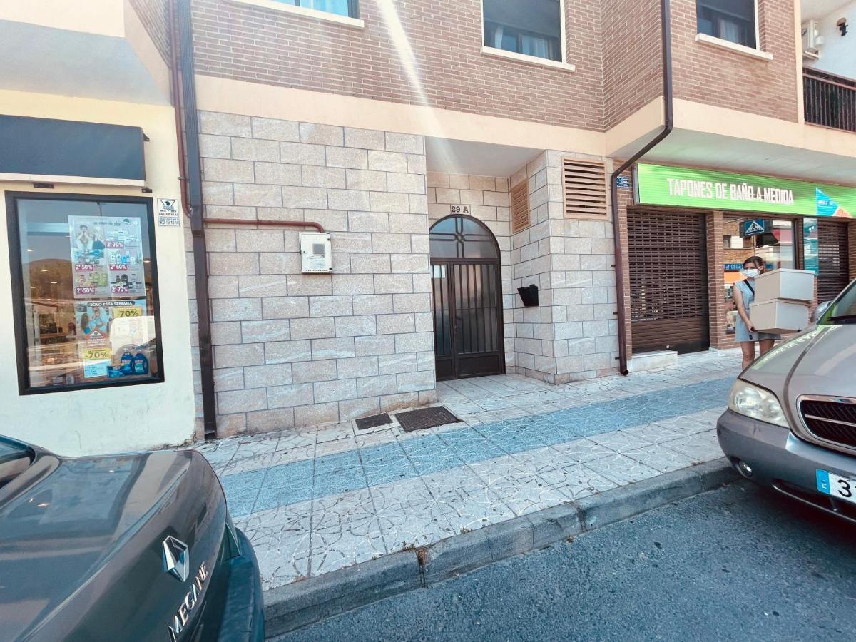 Appartamento Apartamento Eucalipto Sotillo de la Adrada Esterno foto